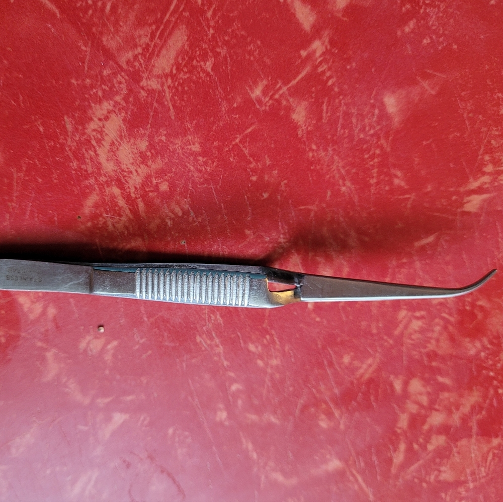 Pakistan Precision Pair Of Thumb Grip Slanted Stainless Steel Tweezer